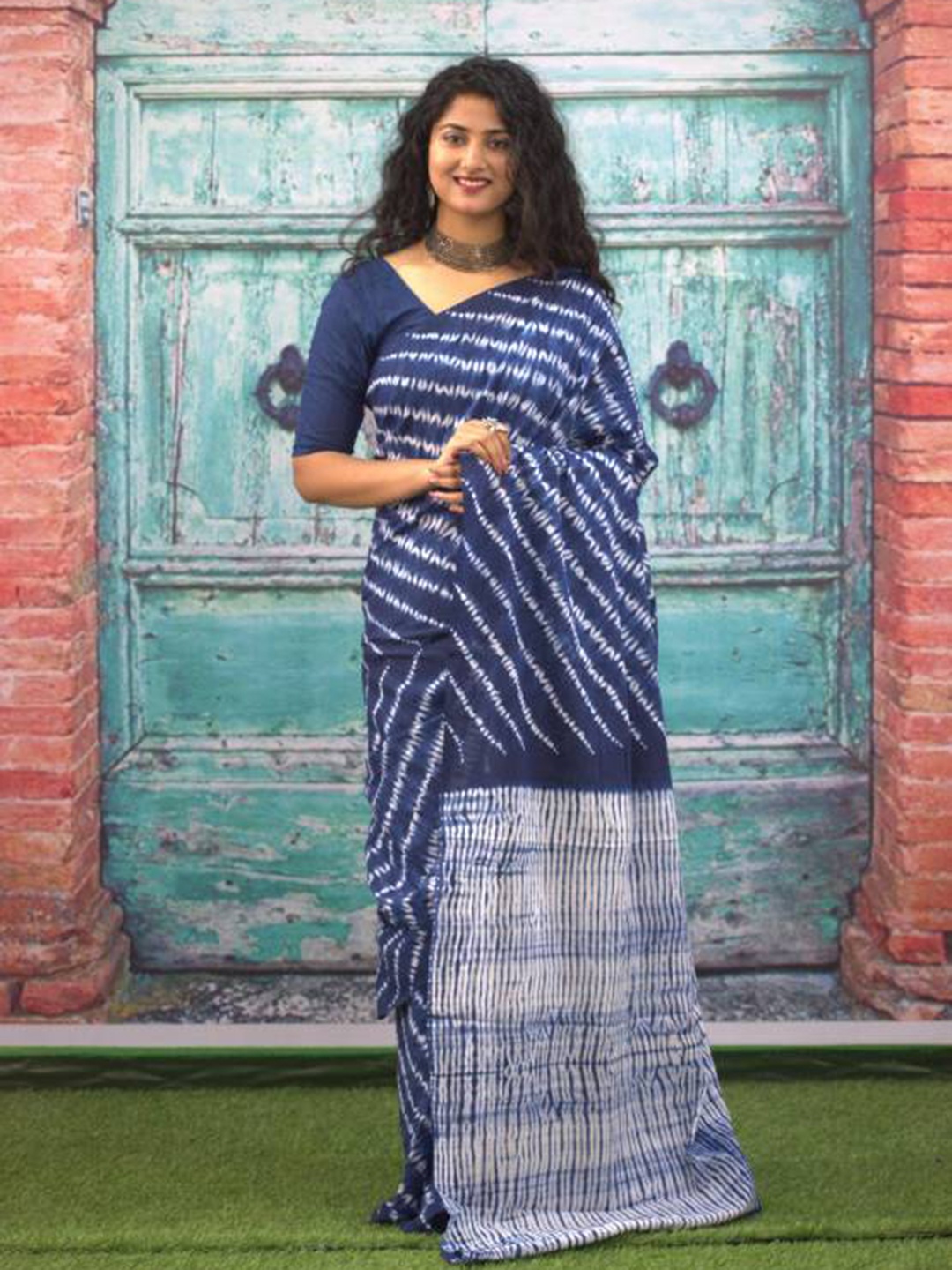 

Sanganeri Print Leheriya Pure Cotton Bagru Saree, Blue