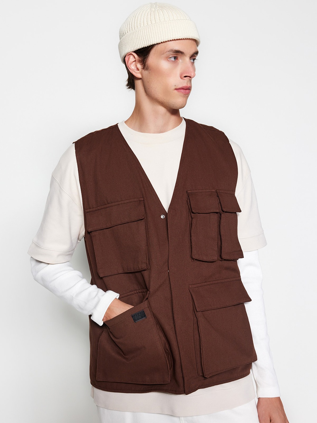 

Trendyol Sleeveless Collarless Pure Cotton Tailored Jacket, Brown