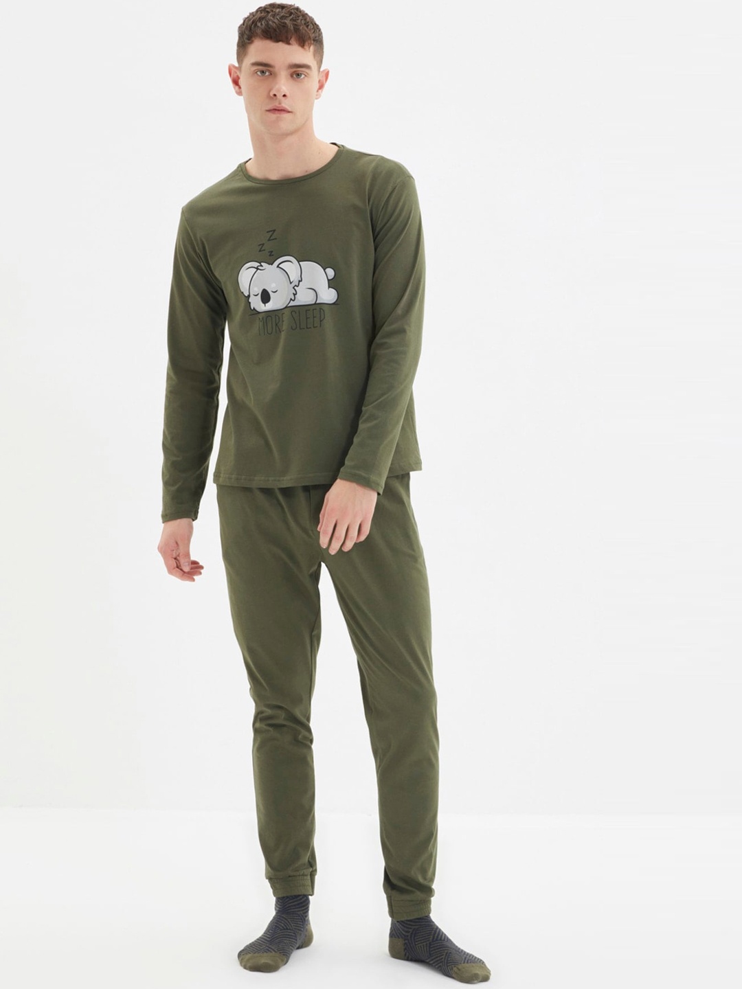 

Trendyol Graphic Printed Pure Cotton Night suit, Green