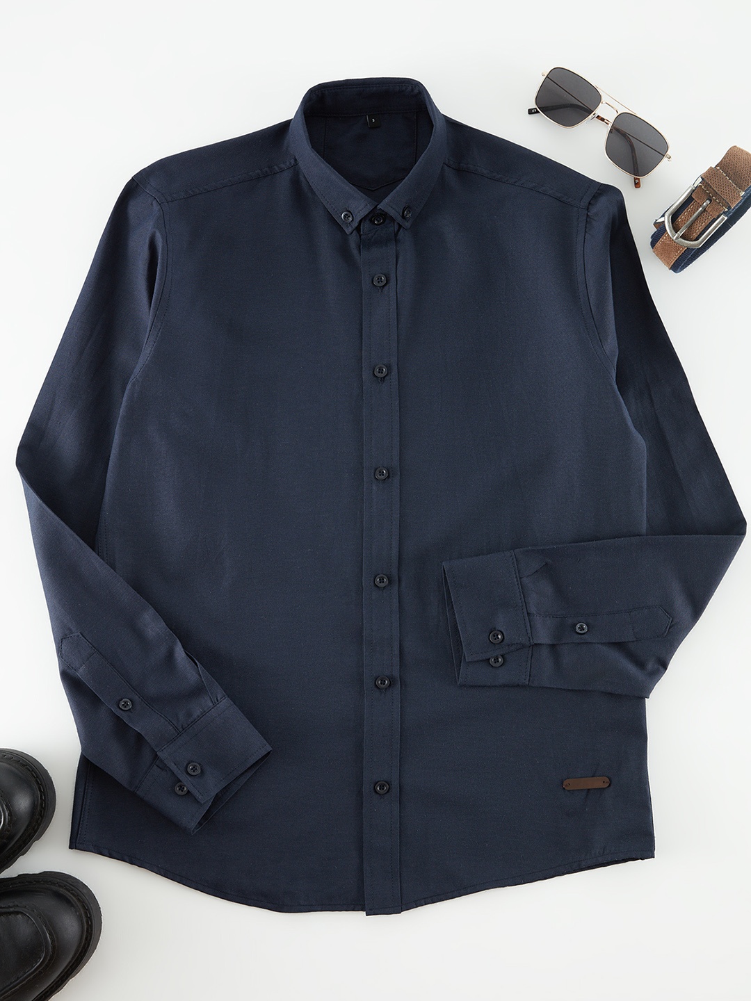 

Trendyol Spread Collar Casual Shirt, Navy blue