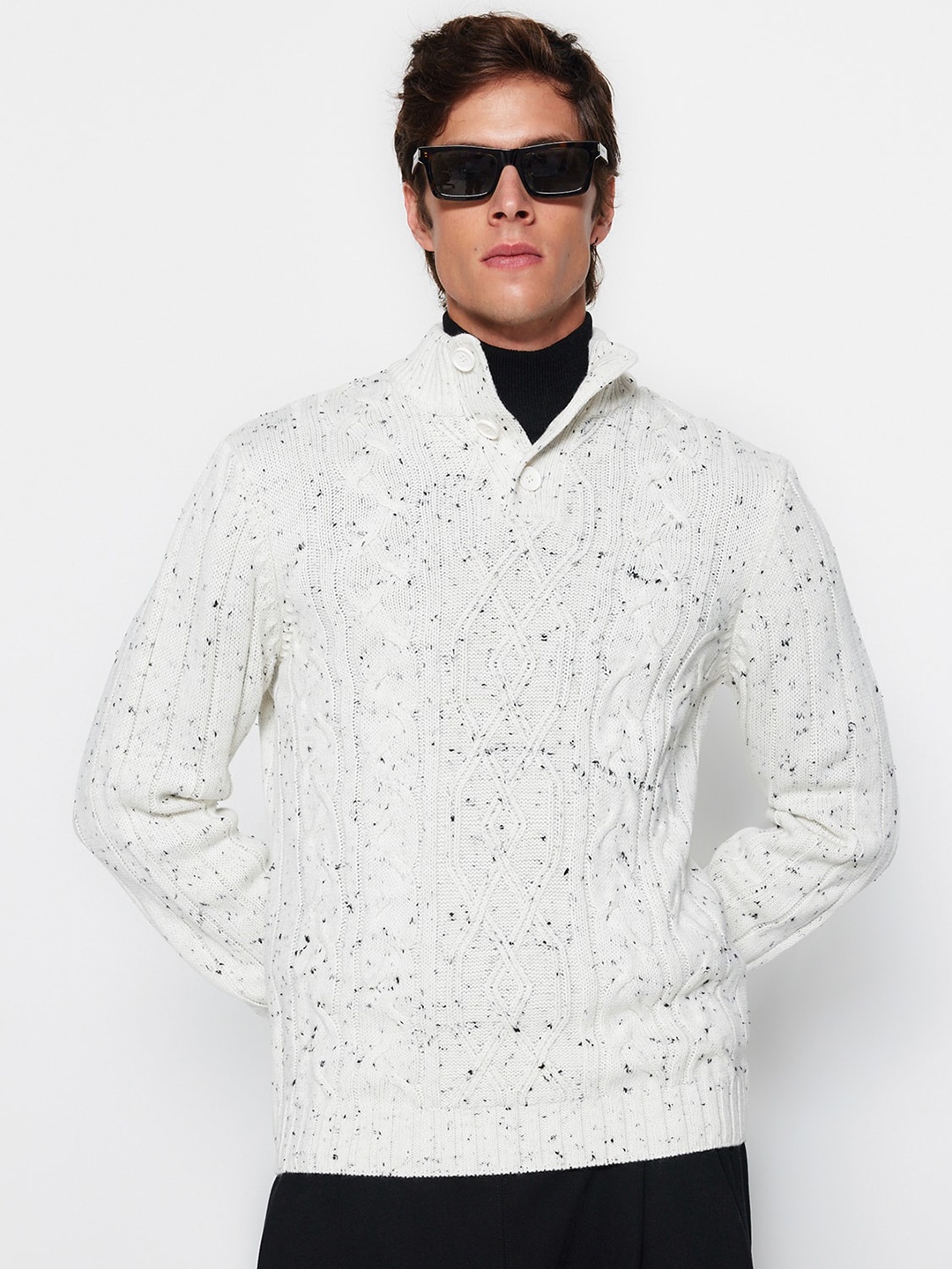

Trendyol Cable Knit Turtle Neck Acrylic Pullover, White