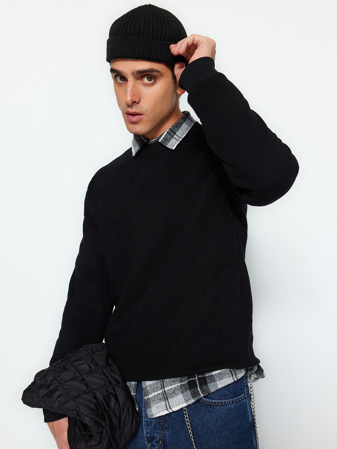 

Trendyol Round Neck Long Sleeves Pullover Sweatshirt, Black