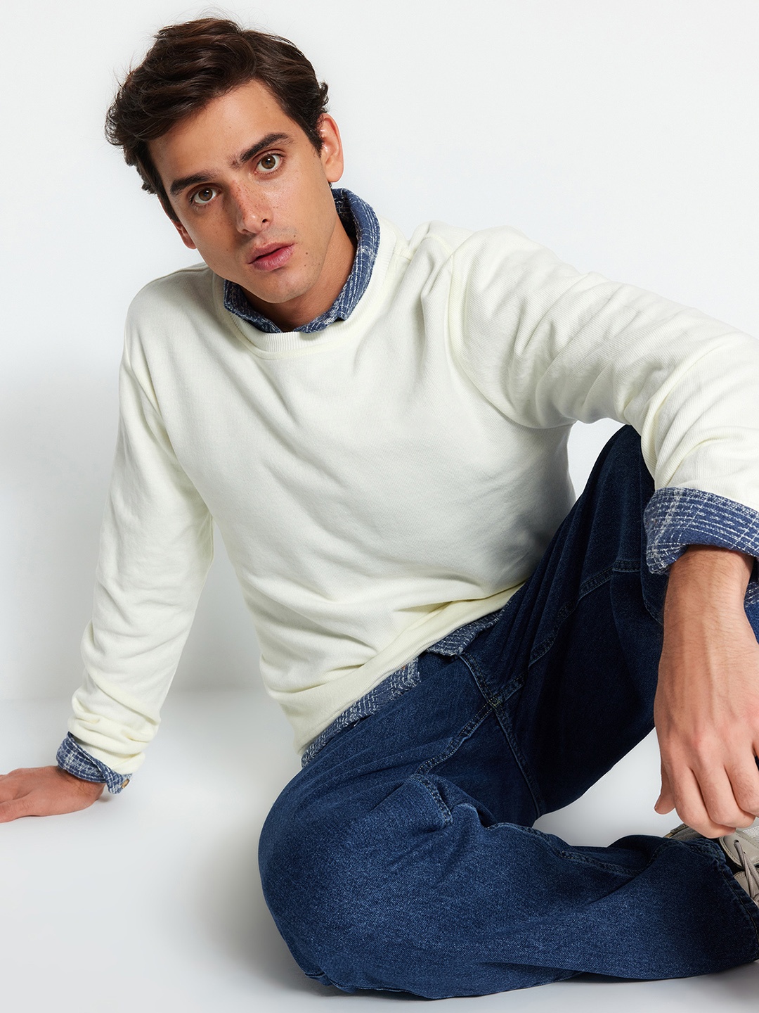 

Trendyol Round Neck Sweatshirt, White
