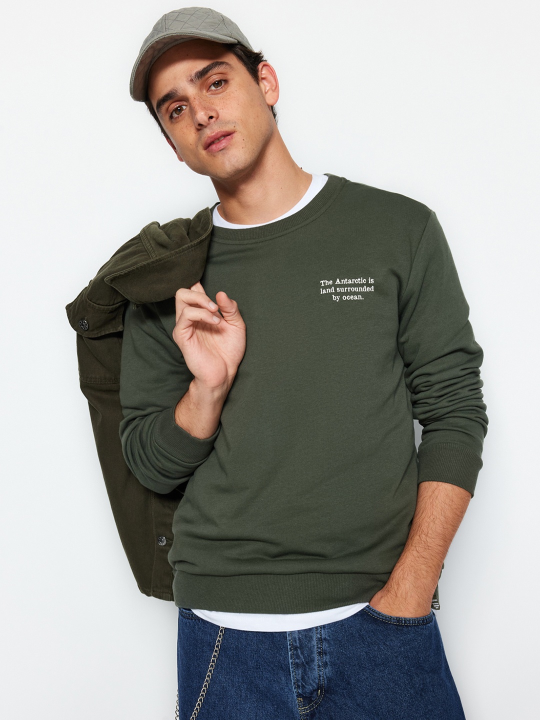 

Trendyol Round Neck Sweatshirt, Olive