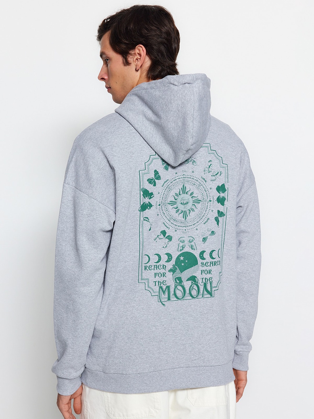 

Trendyol Graphic Printed Drop Shoulder Sleeves Hooded Pullover, Grey