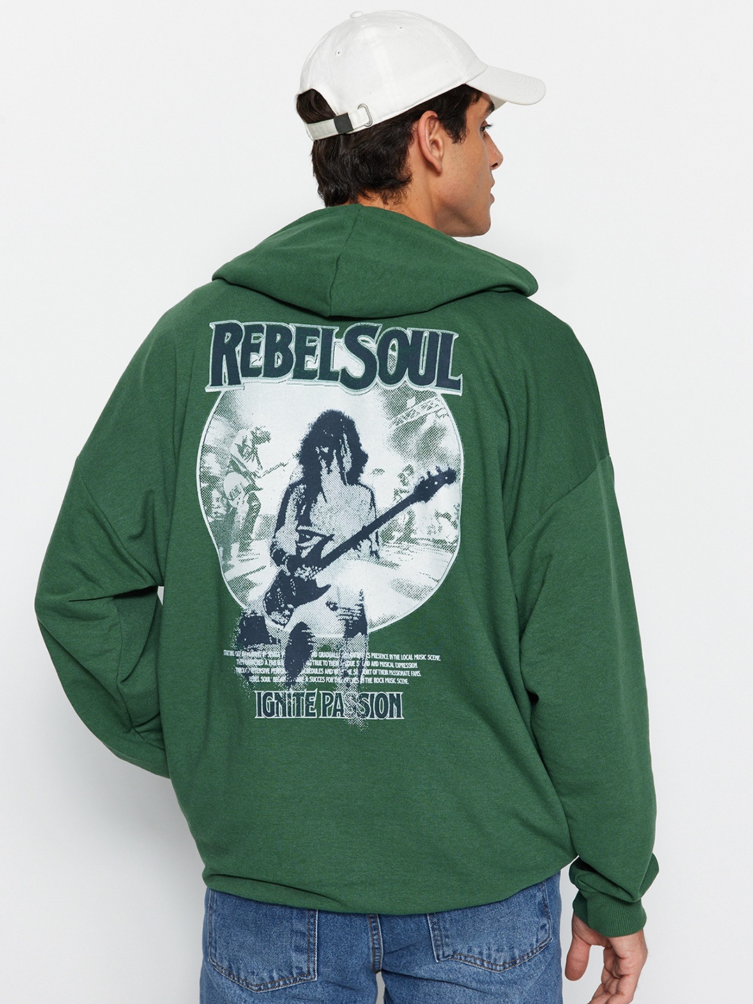 

Trendyol Graphic Printed Hooded Long Sleeves Pullover Sweatshirt, Green