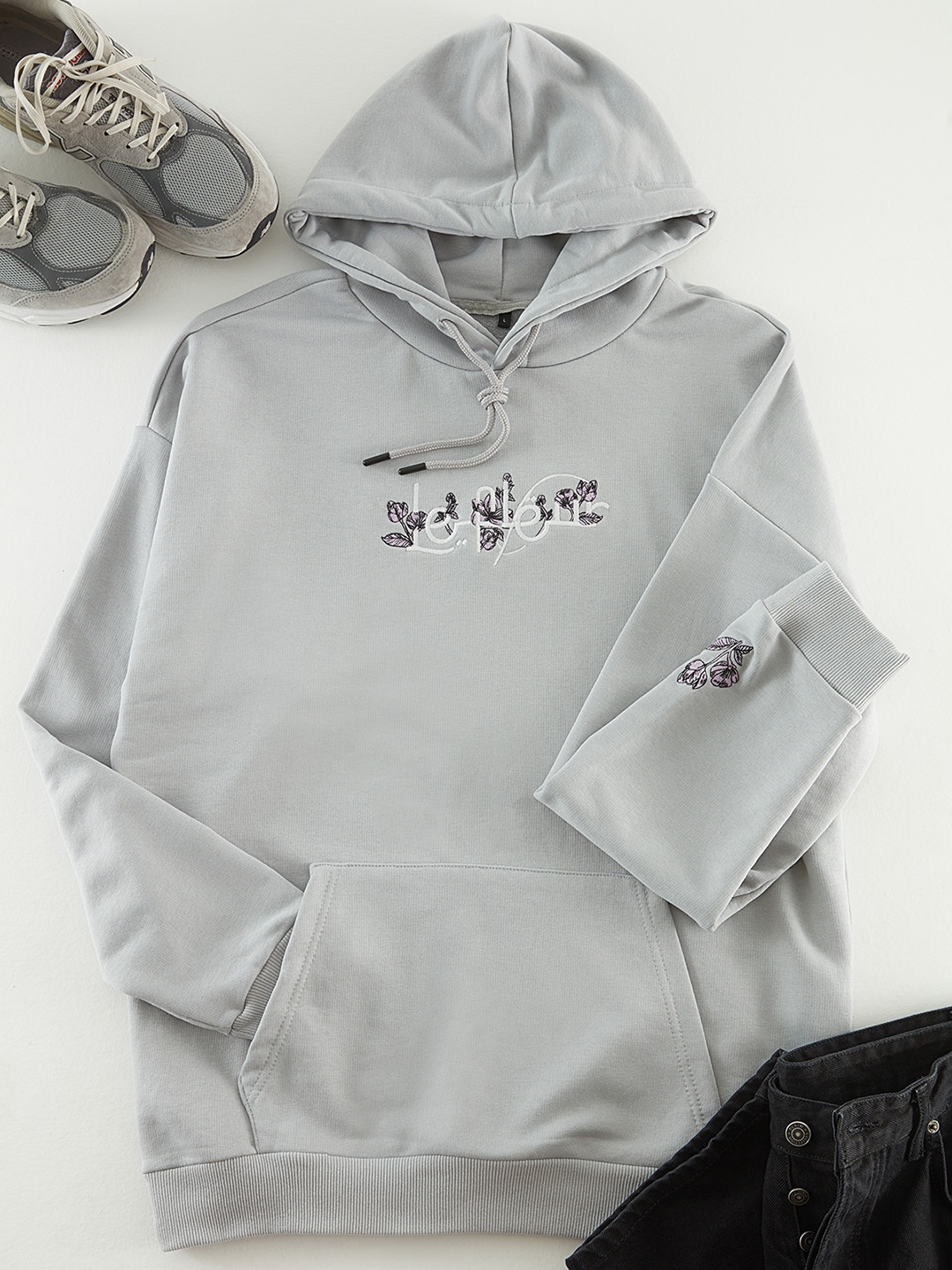 

Trendyol Hooded Sweatshirt, Grey