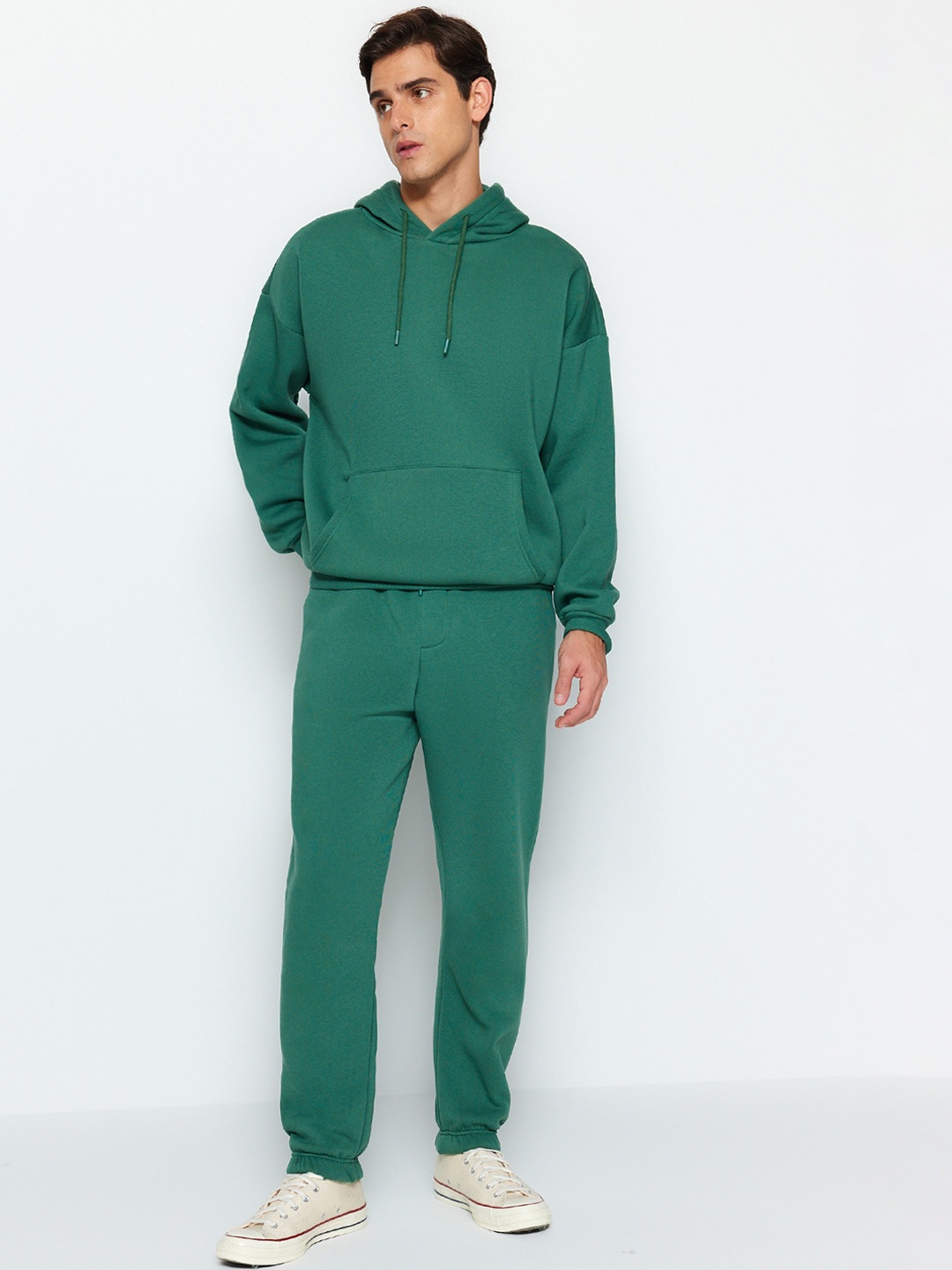 

Trendyol Hooded Sweatshirt & Trackpant, Green