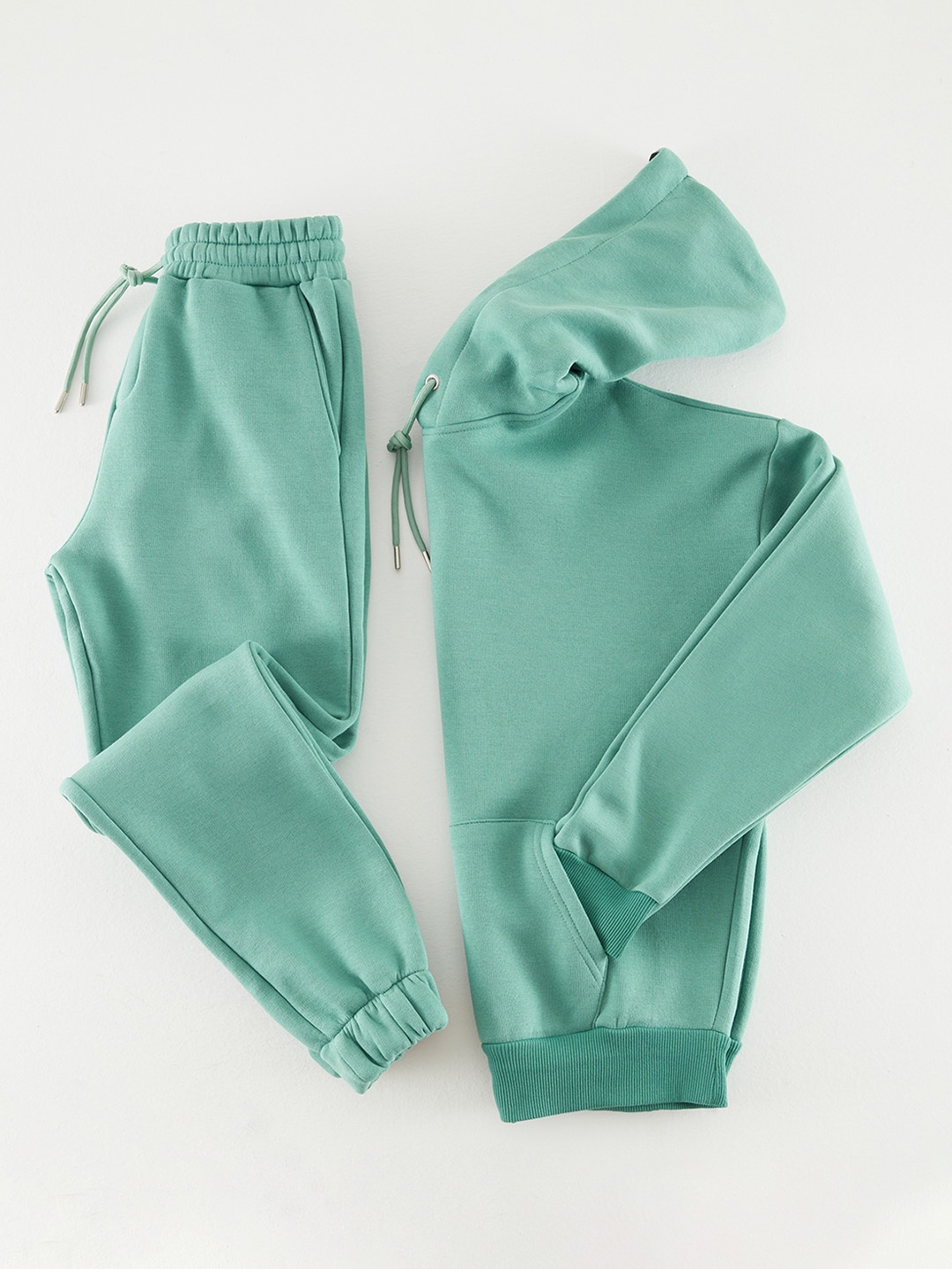 

Trendyol Hooded Sweatshirt & Trackpant, Green