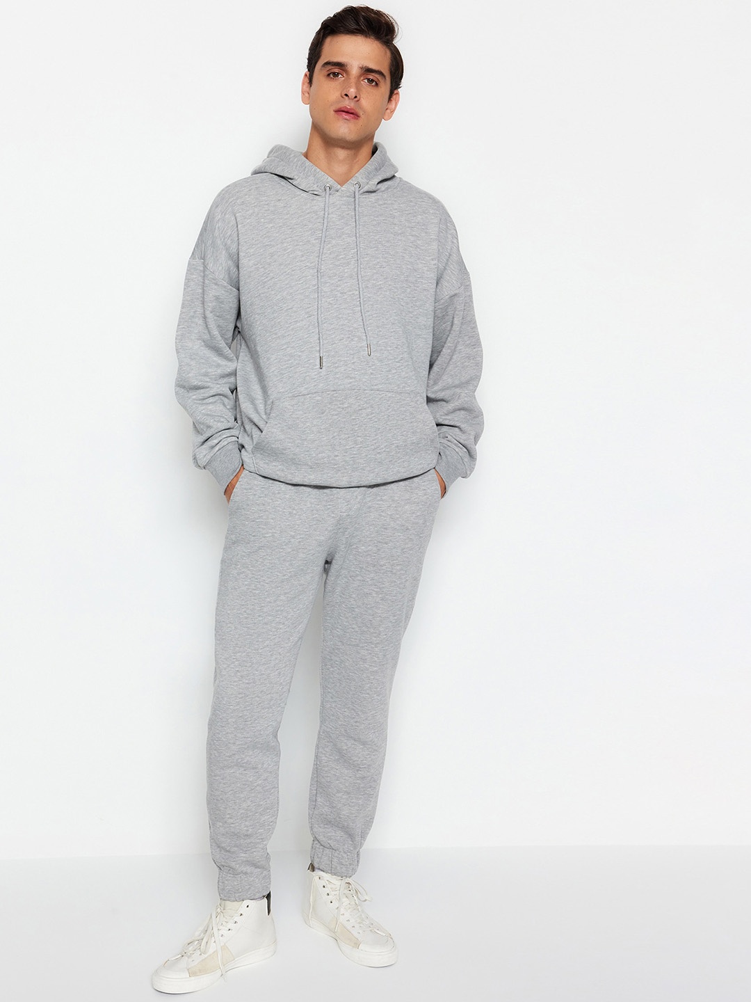 

Trendyol Hooded Sweatshirt & Trackpant, Grey melange