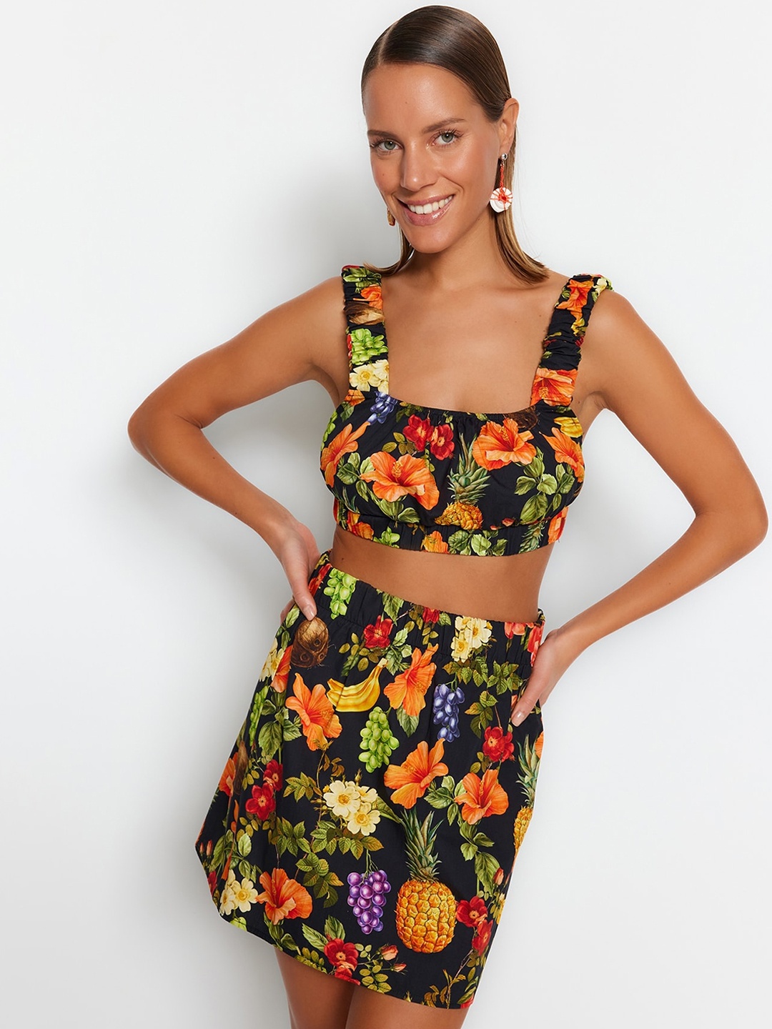 

Trendyol Floral Printed Pure Cotton Sleeveless Crop Top With Skirt Co-Ords, Black