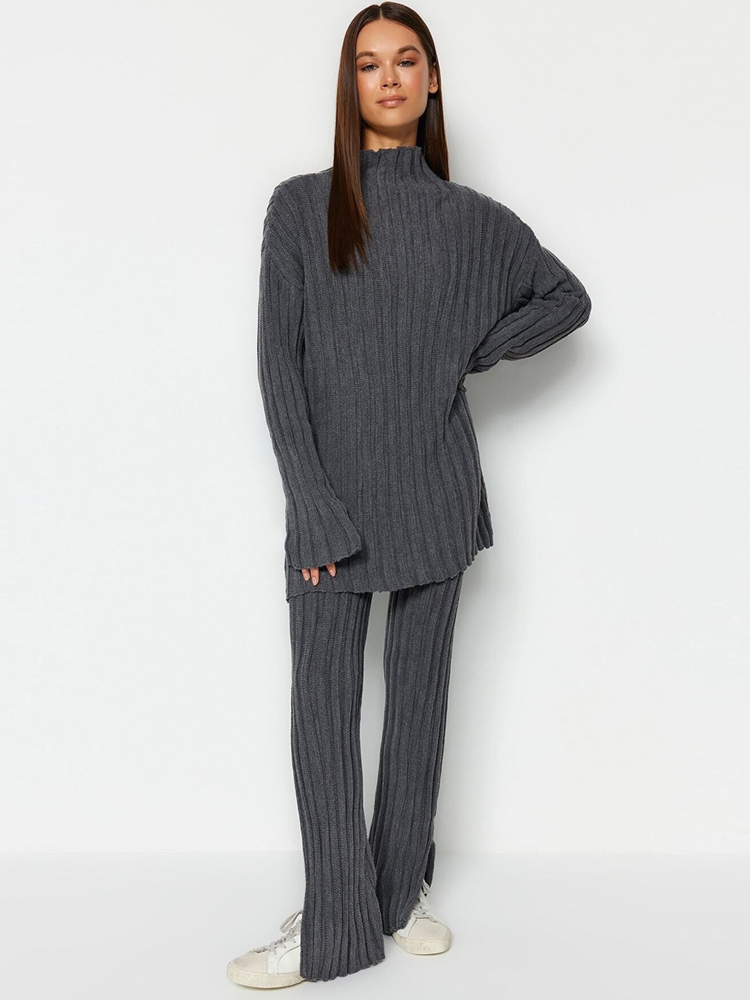 

Trendyol Ribbed Acrylic Sweater with Trousers, Grey