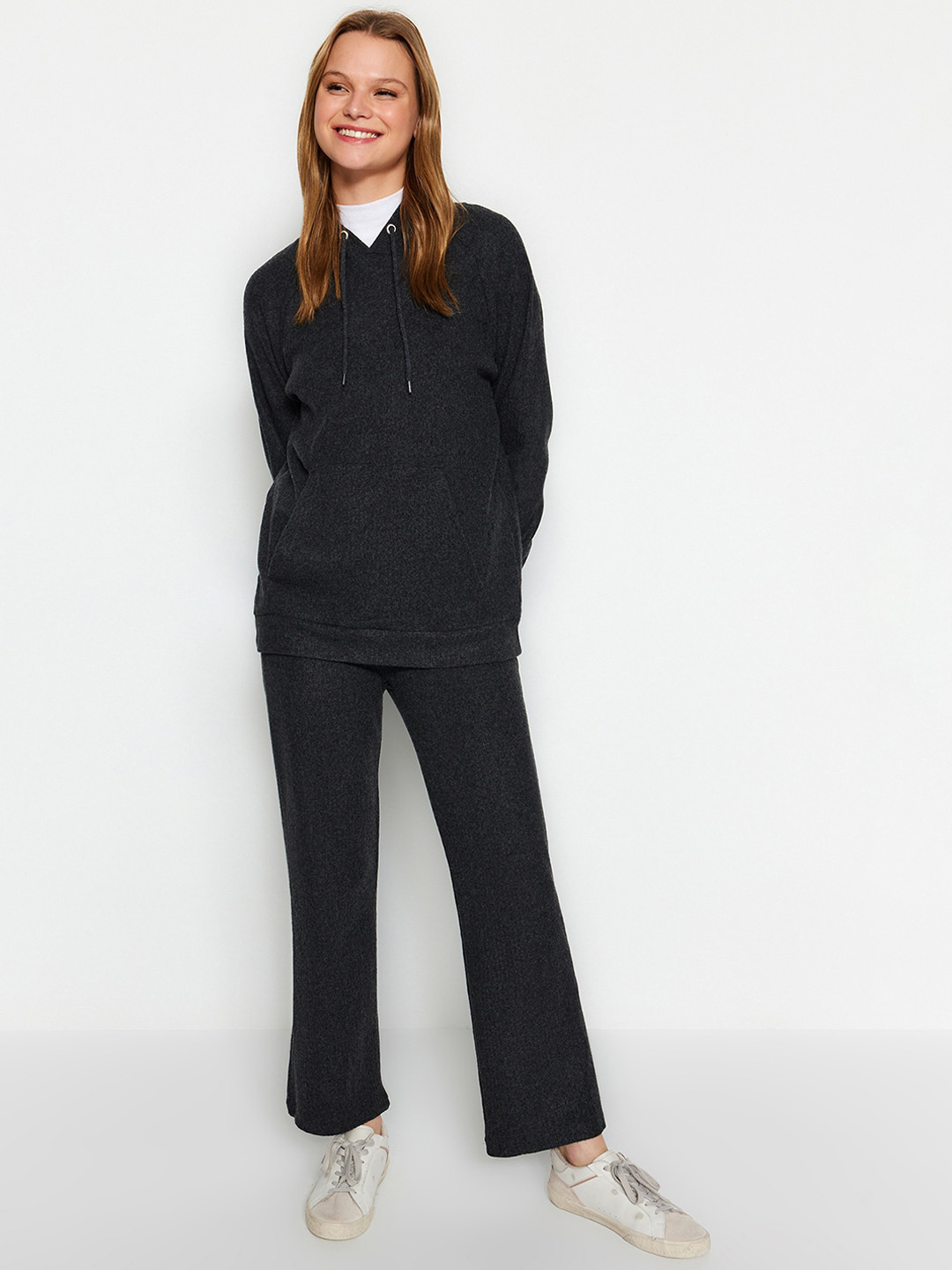 

Trendyol Pure Cotton Hooded Sweatshirt With Trousers, Black