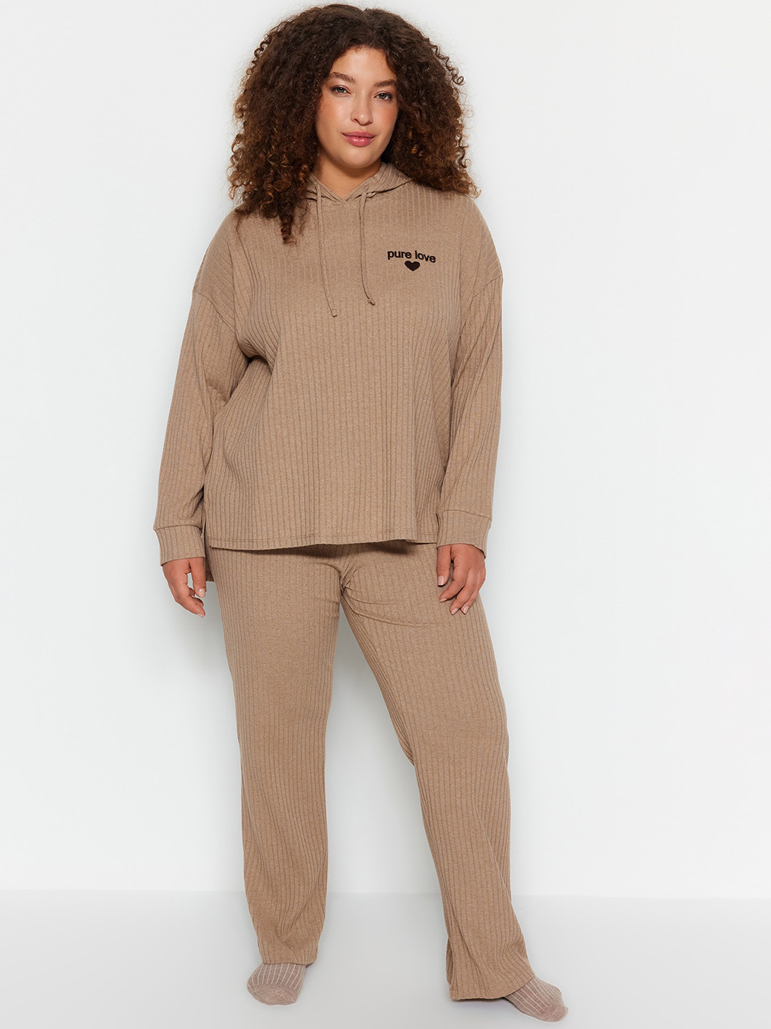 

Trendyol Hooded Sweatshirt With Trousers, Brown