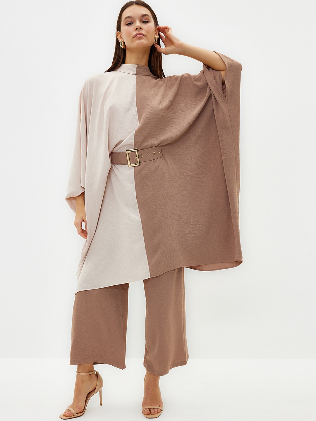 

Trendyol Colourblocked Tunic With Trouser Co-Ords, Grey