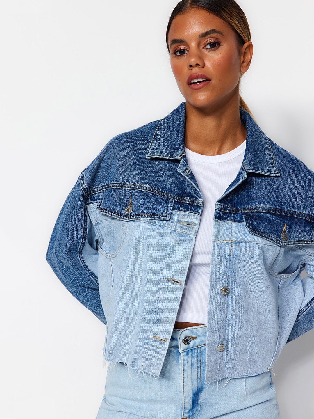 

Trendyol Washed Pure Cotton Denim Jacket, Blue
