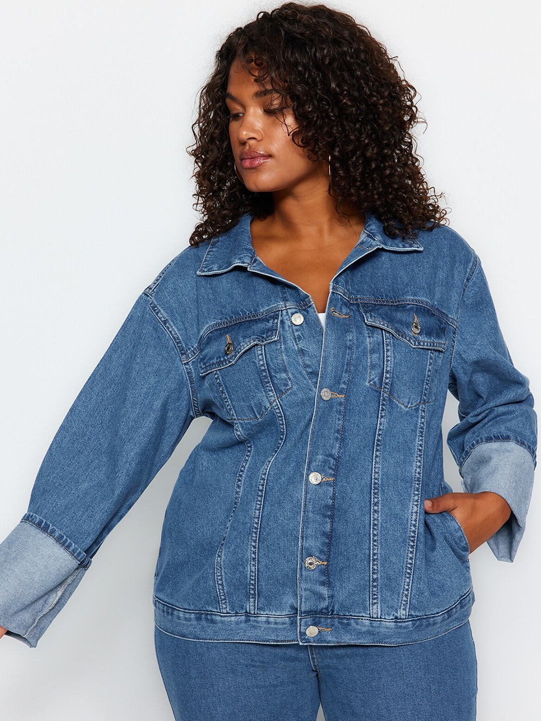 

Trendyol Spread Collar Crop Denim Jacket, Blue