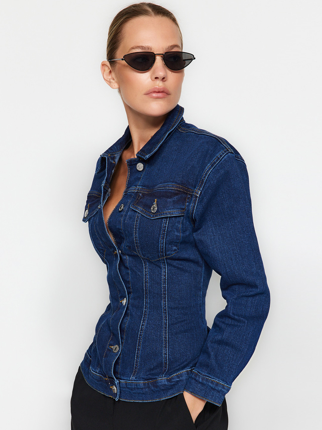 

Trendyol Spread Collar Denim Jacket, Navy blue