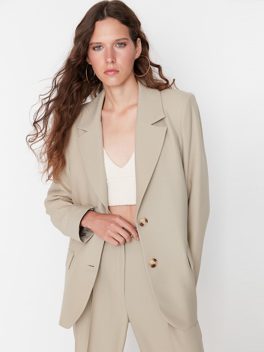 

Trendyol Single-Breasted Notched Lapel Collar Blazer, Beige