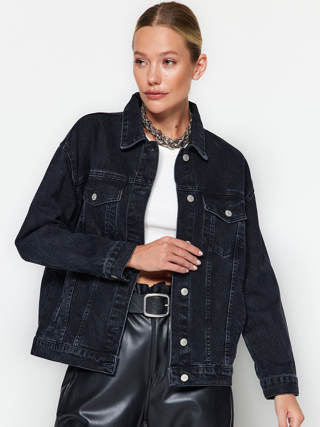 

Trendyol Washed Pure Cotton Denim Jacket, Black