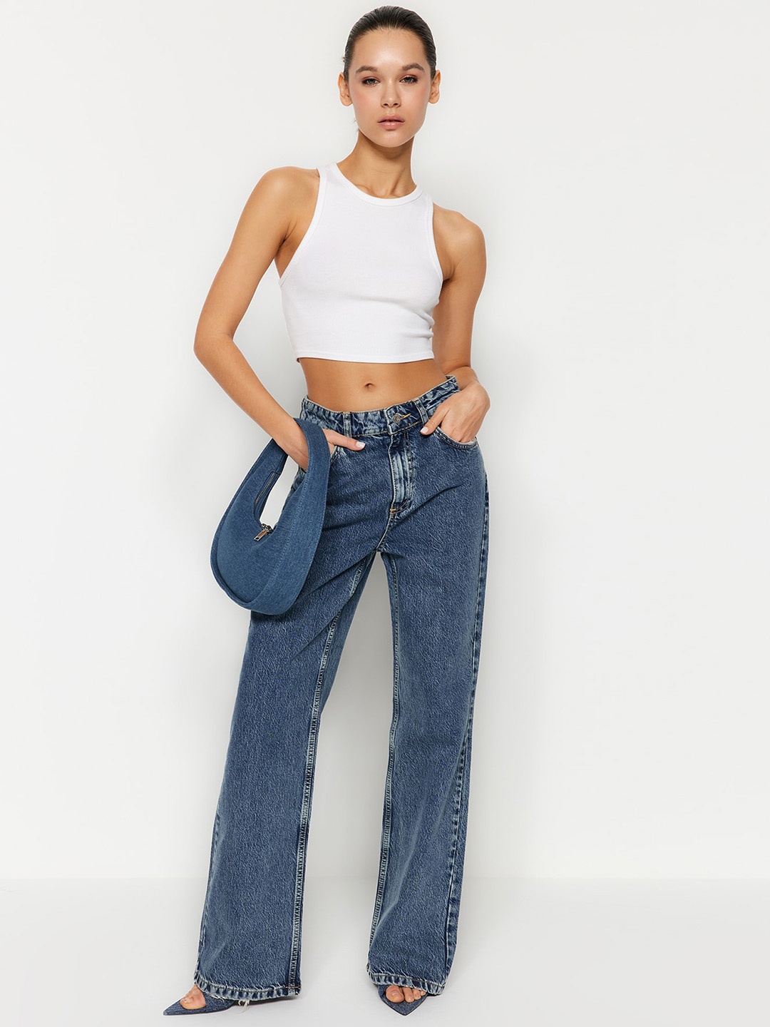 

Trendyol Women Clean Look Stretchable Jeans, Blue