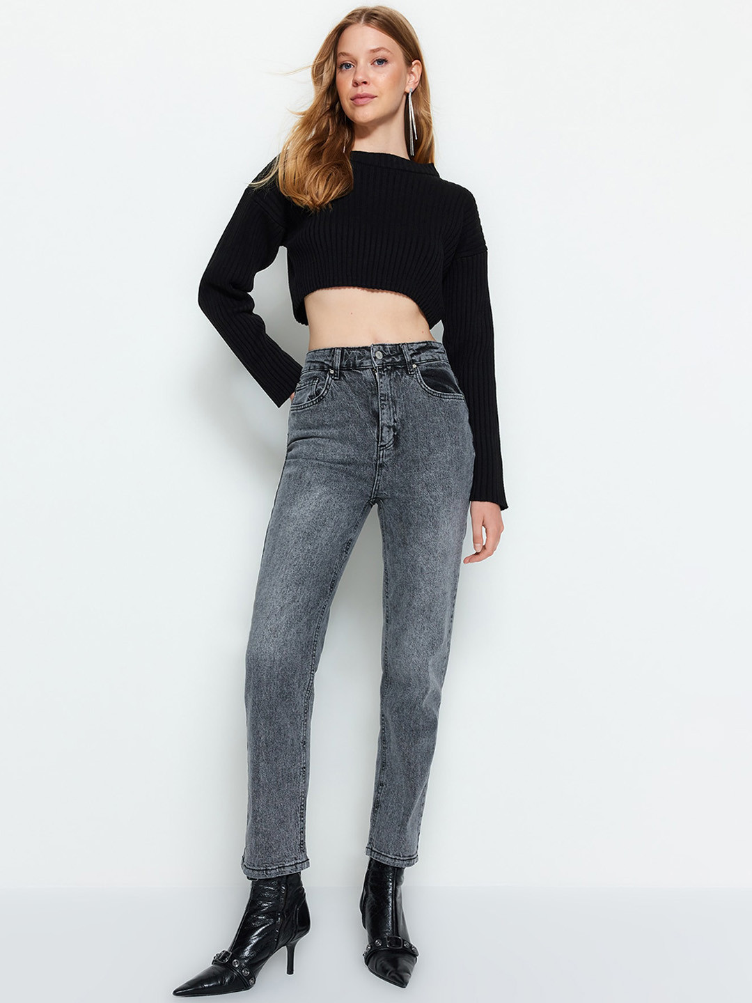 

Trendyol Women Clean Look Stretchable Jeans, Grey