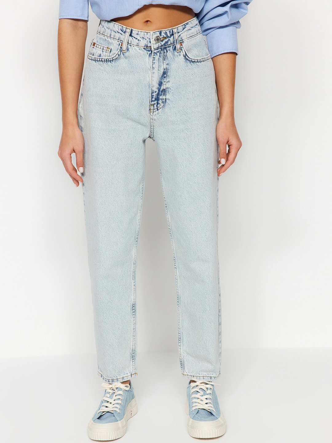

Trendyol Women Mid-Rise Mildly Distressed Jeans, Blue