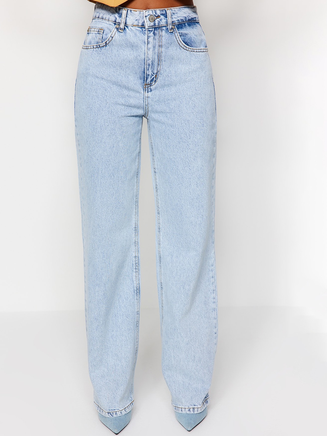 

Trendyol Women Heavy Fade Pure Cotton Jeans, Blue