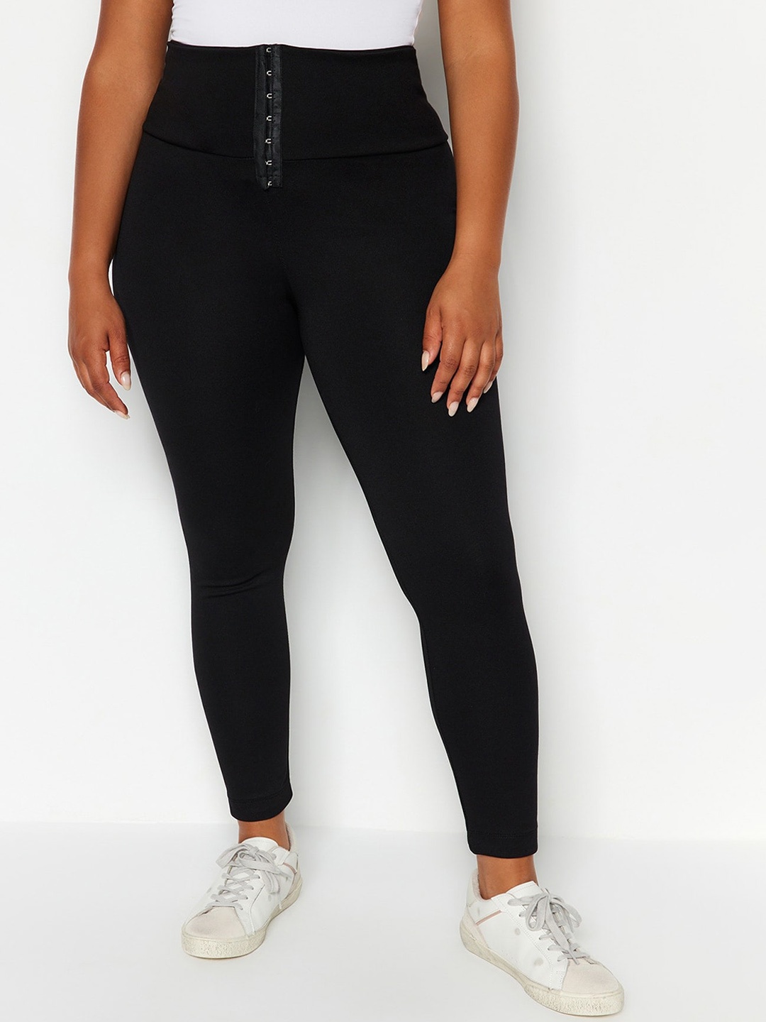

Trendyol Ankle Length Leggings, Black