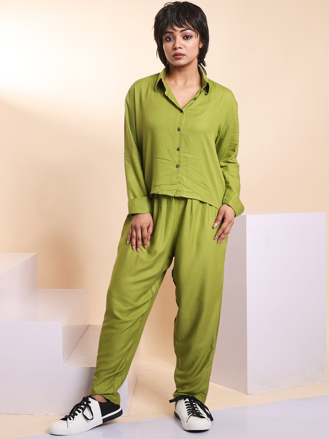 

Disli Cuffed Sleeves Shirt & Trousers, Green