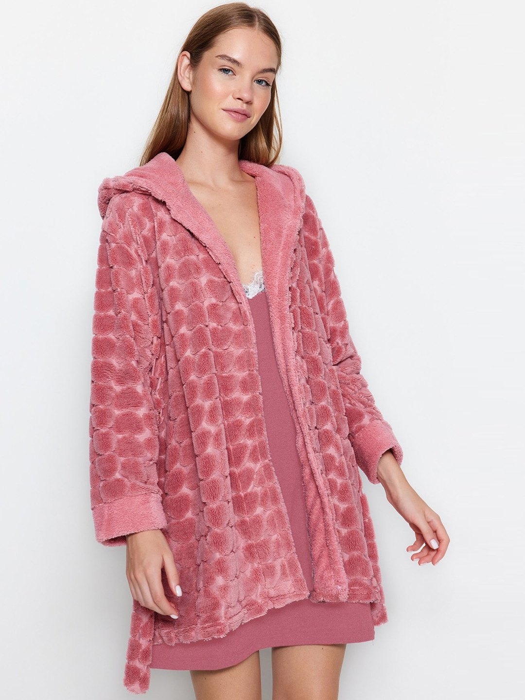 

Trendyol Self Design Hooded Mini Robe, Pink