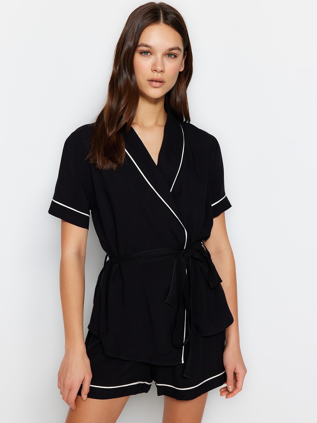 

Trendyol Mini Robe, Black