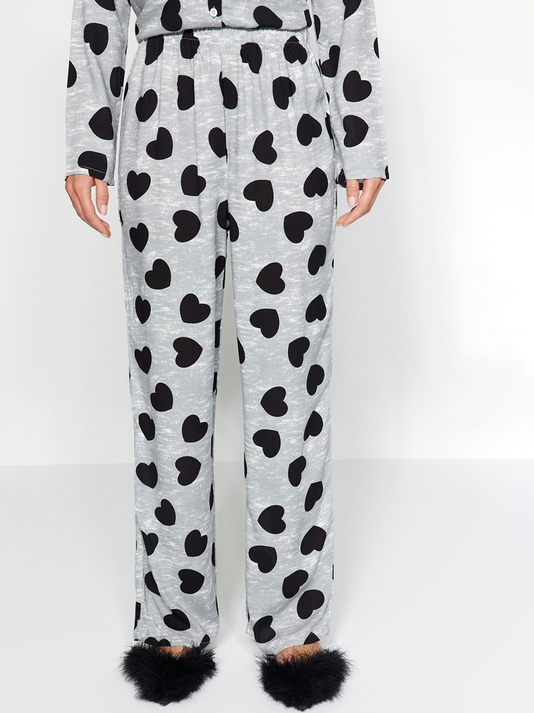 

Trendyol Conversational Printed Night Suit, Grey