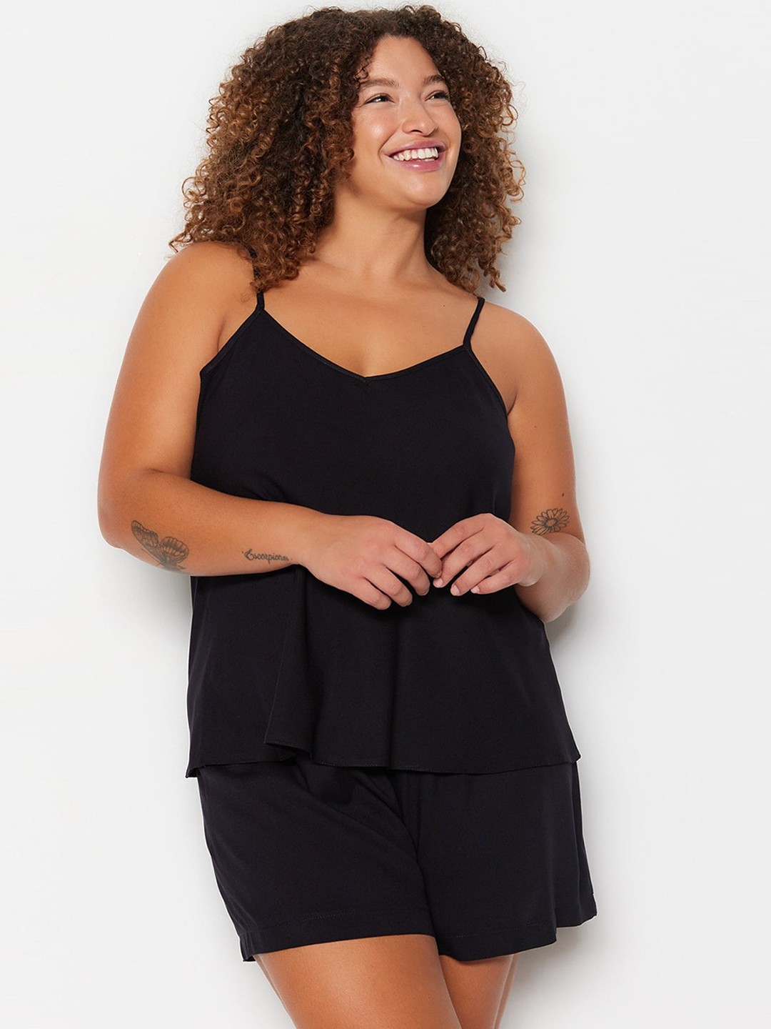

Trendyol Sleeveless Night Suit, Black