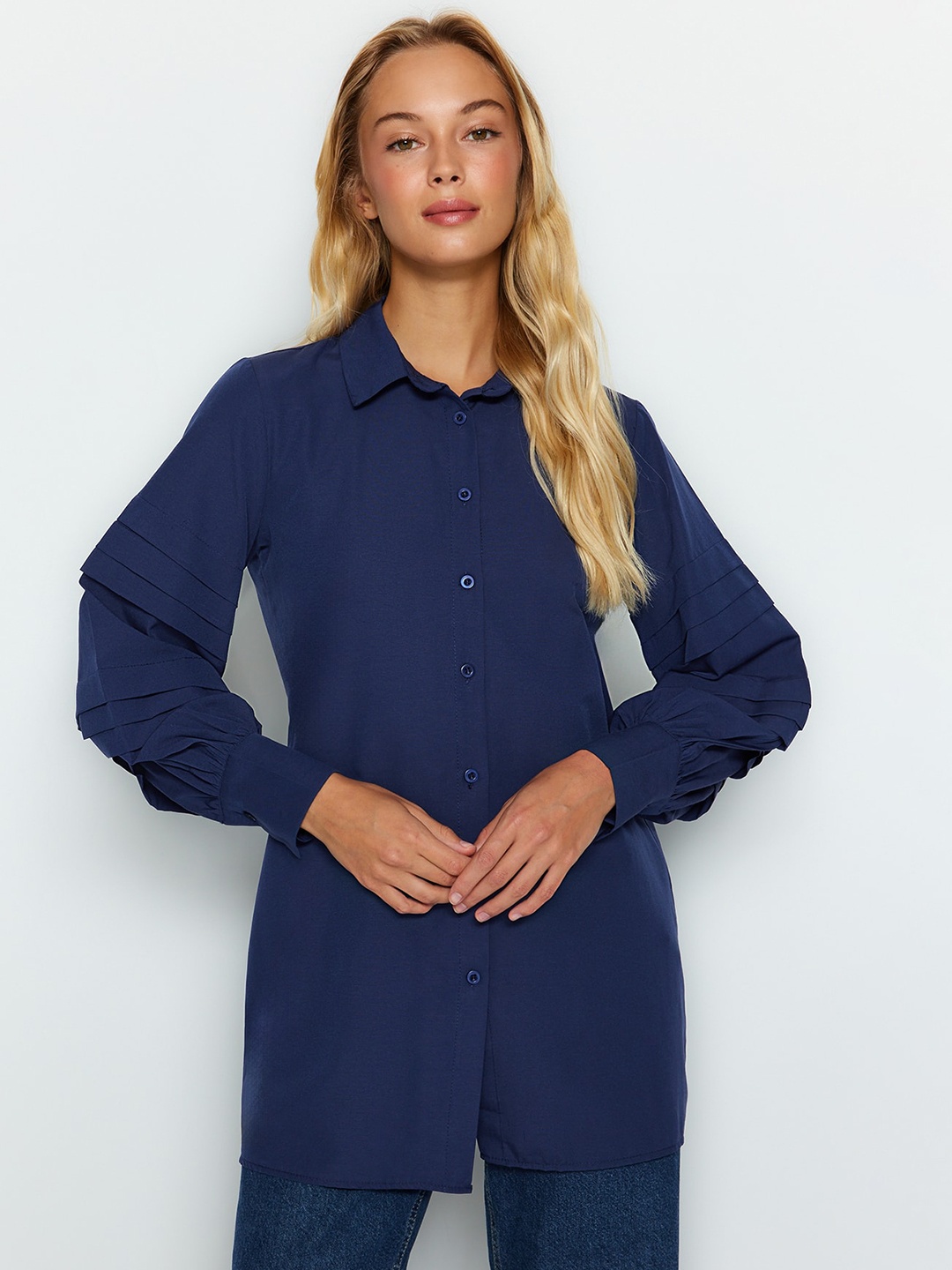 

Trendyol Spread Collar Pleater Sleeves Longline Casual Shirt, Blue