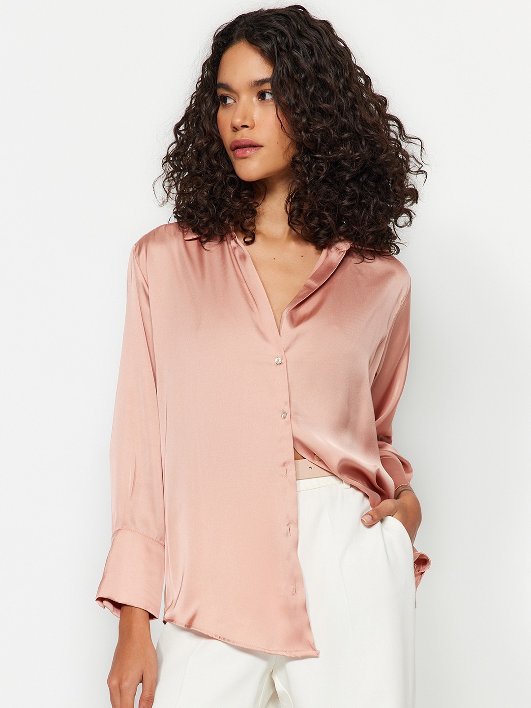

Trendyol Spread Collar Long Sleeves Opaque Casual Shirt, Pink