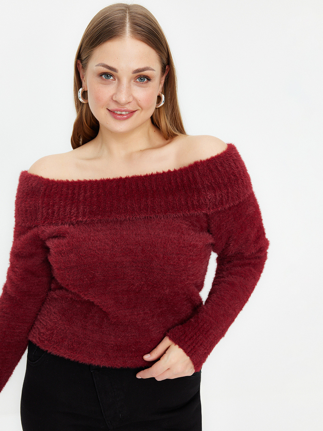 

Trendyol Off-Shoulder Self Design Fuzzy Pullover Sweater, Red