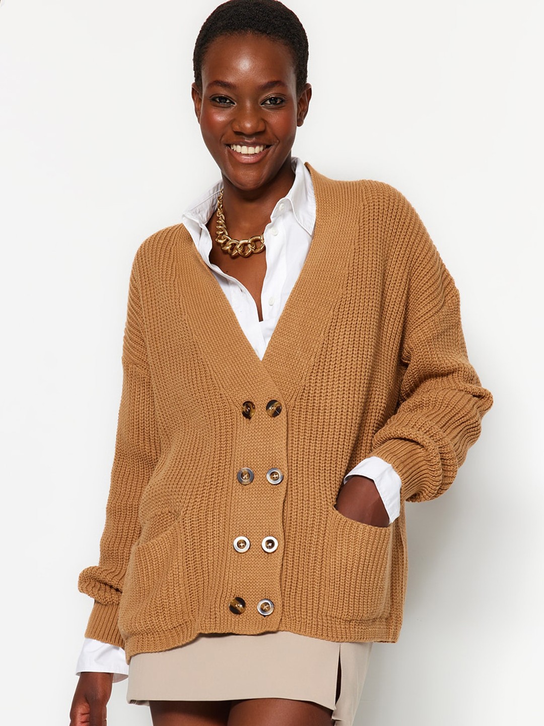 

Trendyol Ribbed V-Neck Long Sleeves Acrylic Cardigan Sweater, Camel brown