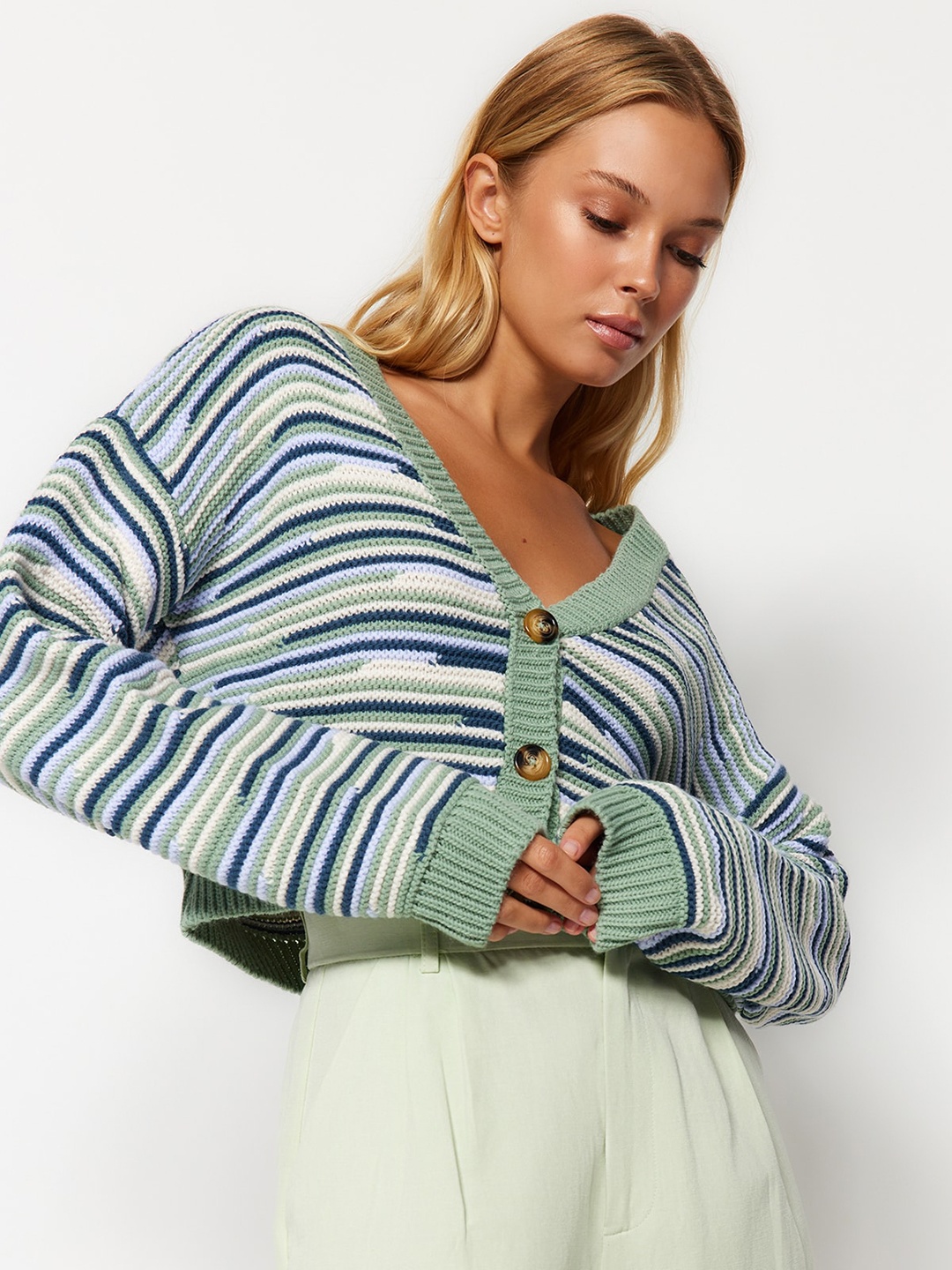 

Trendyol Horizontal Striped V-Neck Crop Cardigan, Green