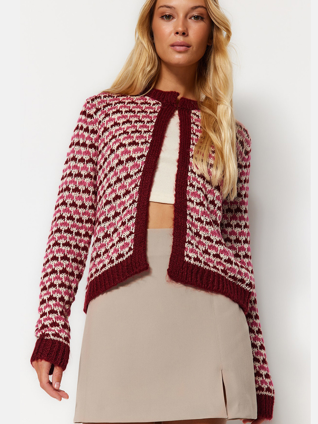 

Trendyol Self Designed Round Neck Cardigan, White