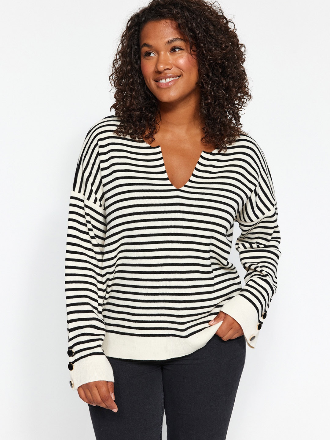 

Trendyol Round Neck Acrylic Striped Pullover, Black