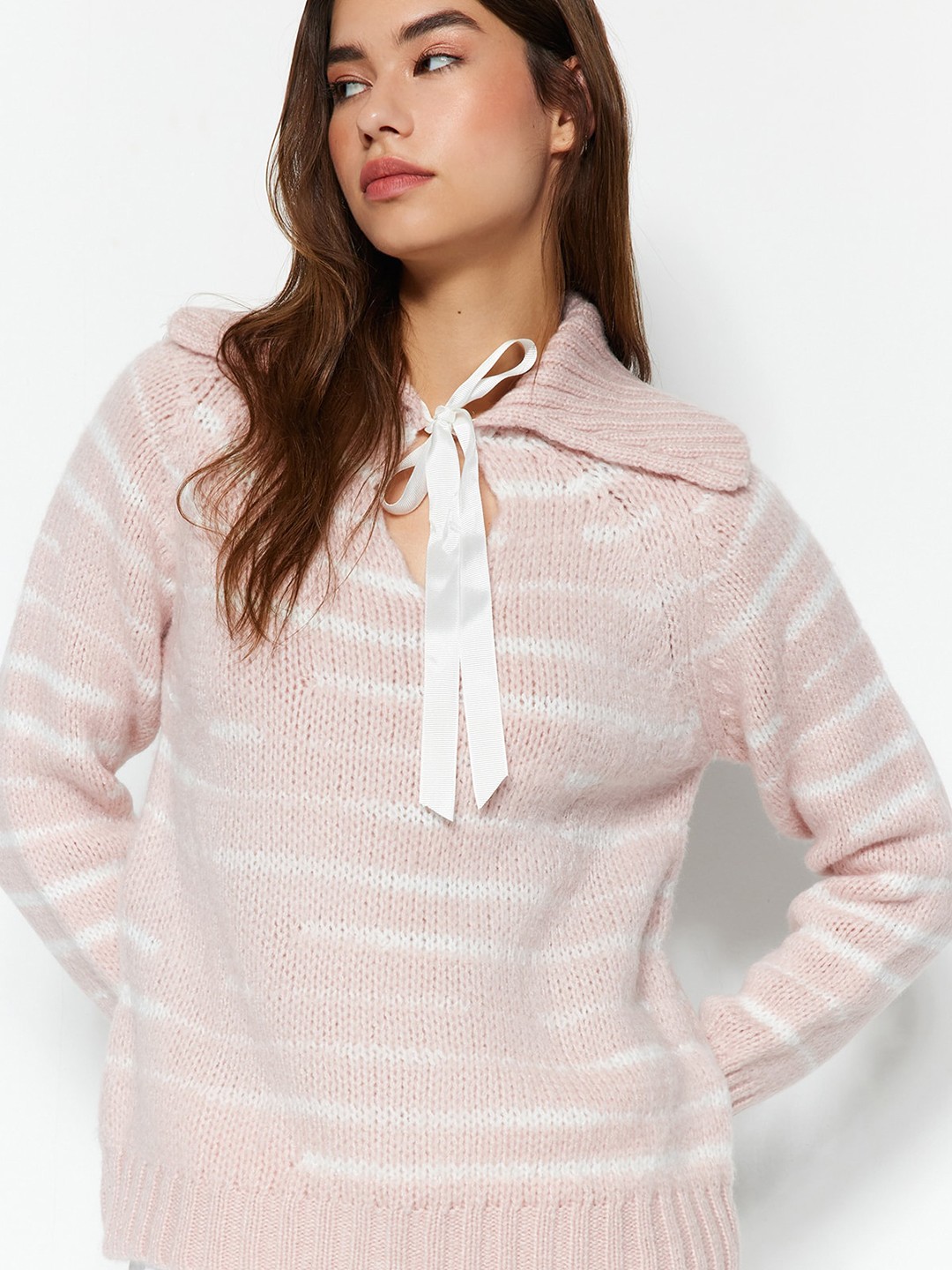 

Trendyol Horizontal Striped Acrylic Pullover, White