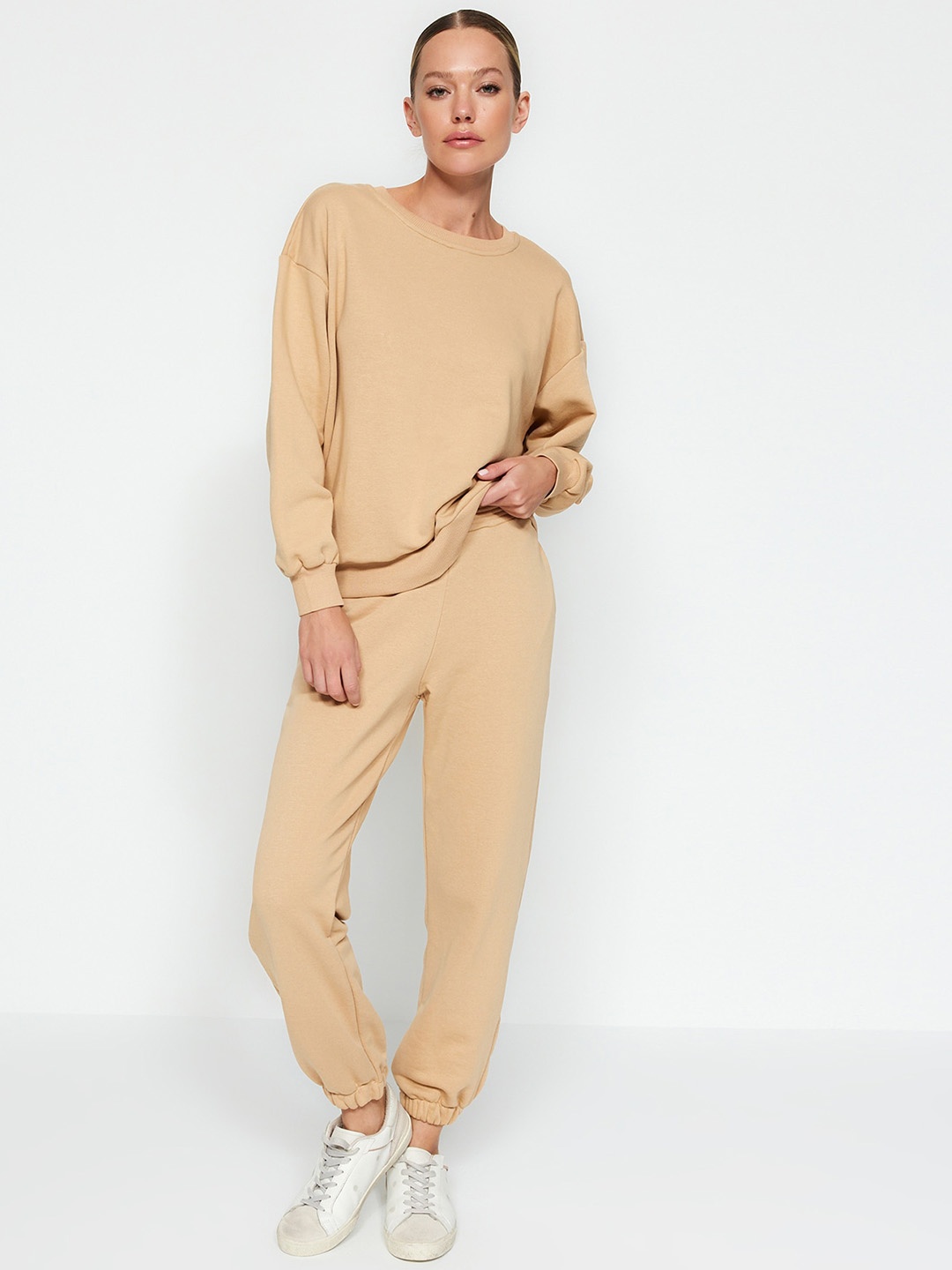 

Trendyol Round Neck Long Sleeves Tracksuits, Beige