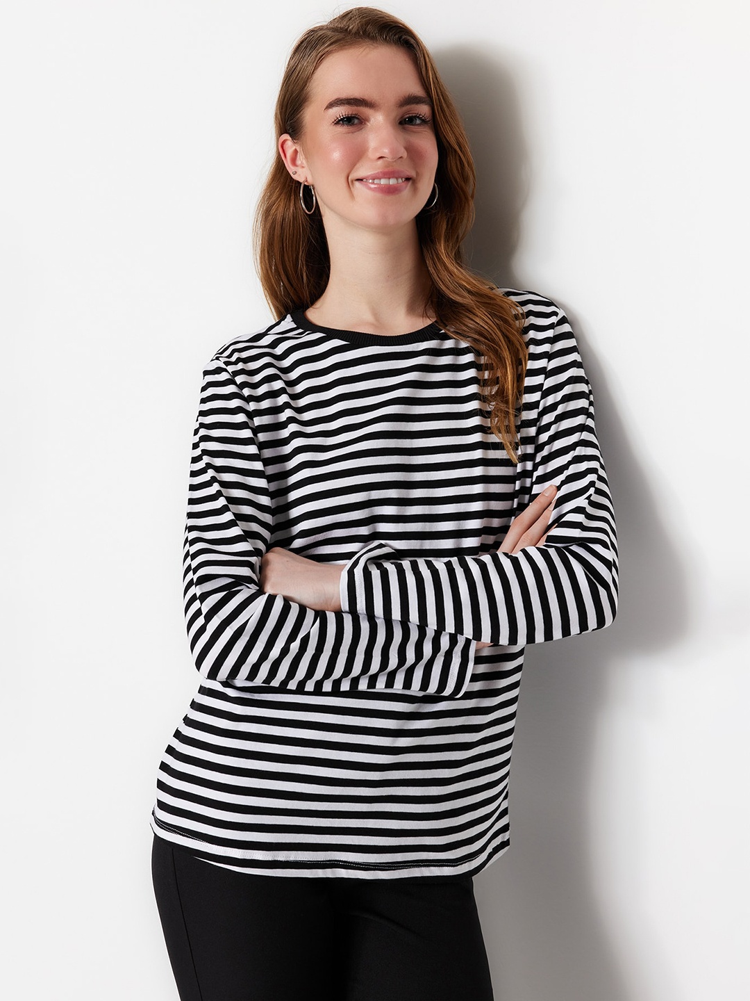

Trendyol Striped Round Neck Cotton T-shirt, Black
