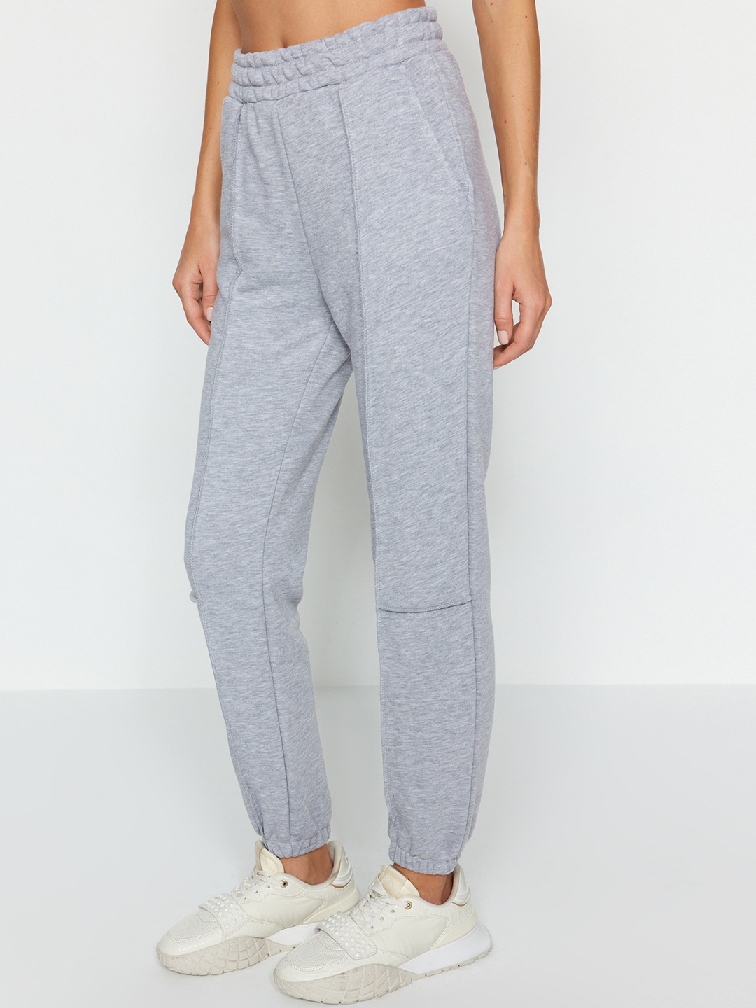 

Trendyol Women Mid Rise Joggers, Grey