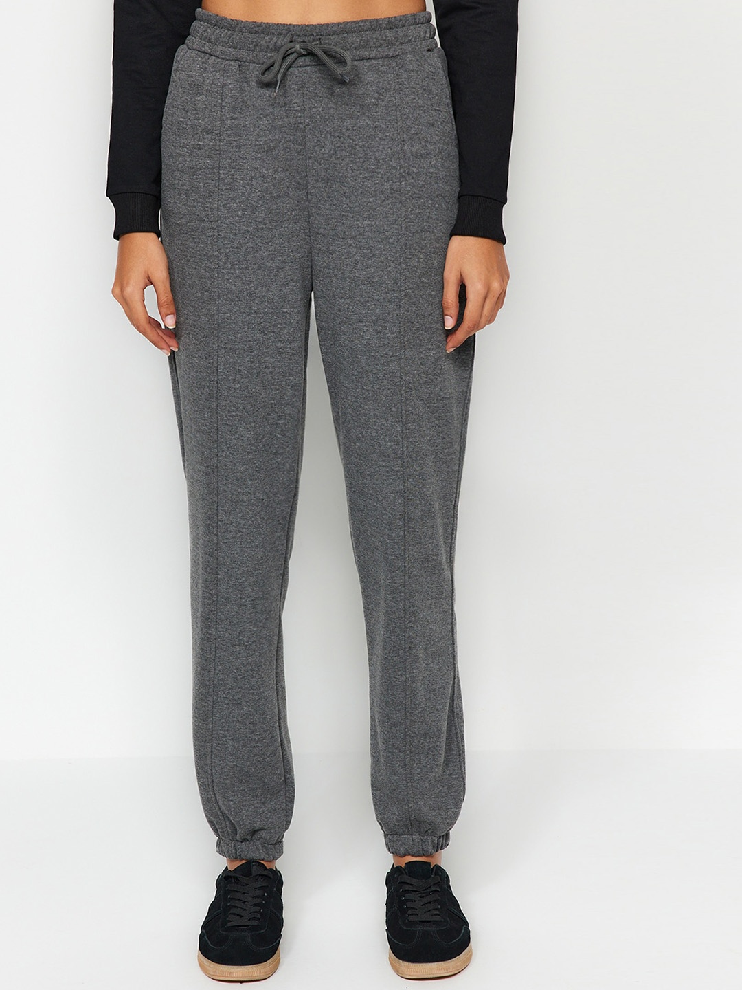 

Trendyol Women Mid Rise Joggers, Grey