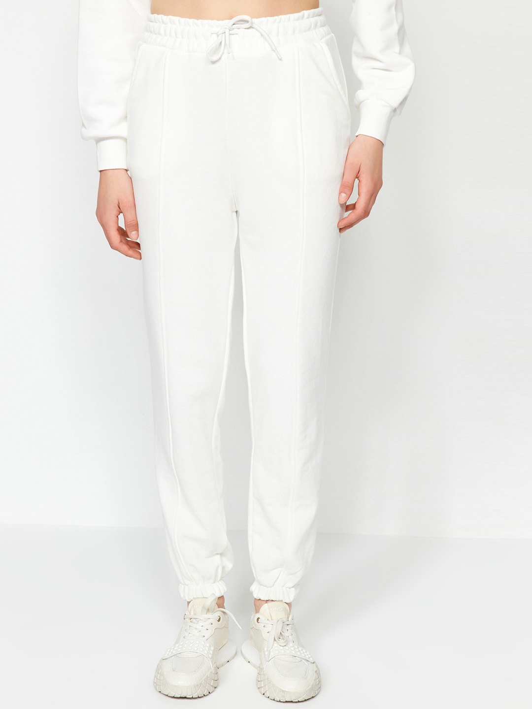 

Trendyol Women Mid Rise Joggers, White