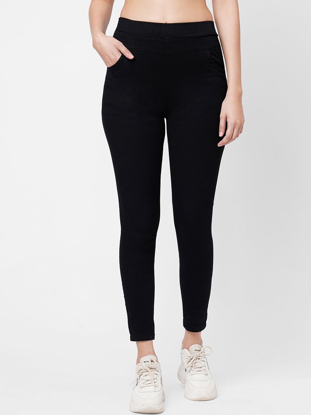 

Kraus Jeans Women Skinny Fit High-Rise Clean Look Stretchable Jeans, Black
