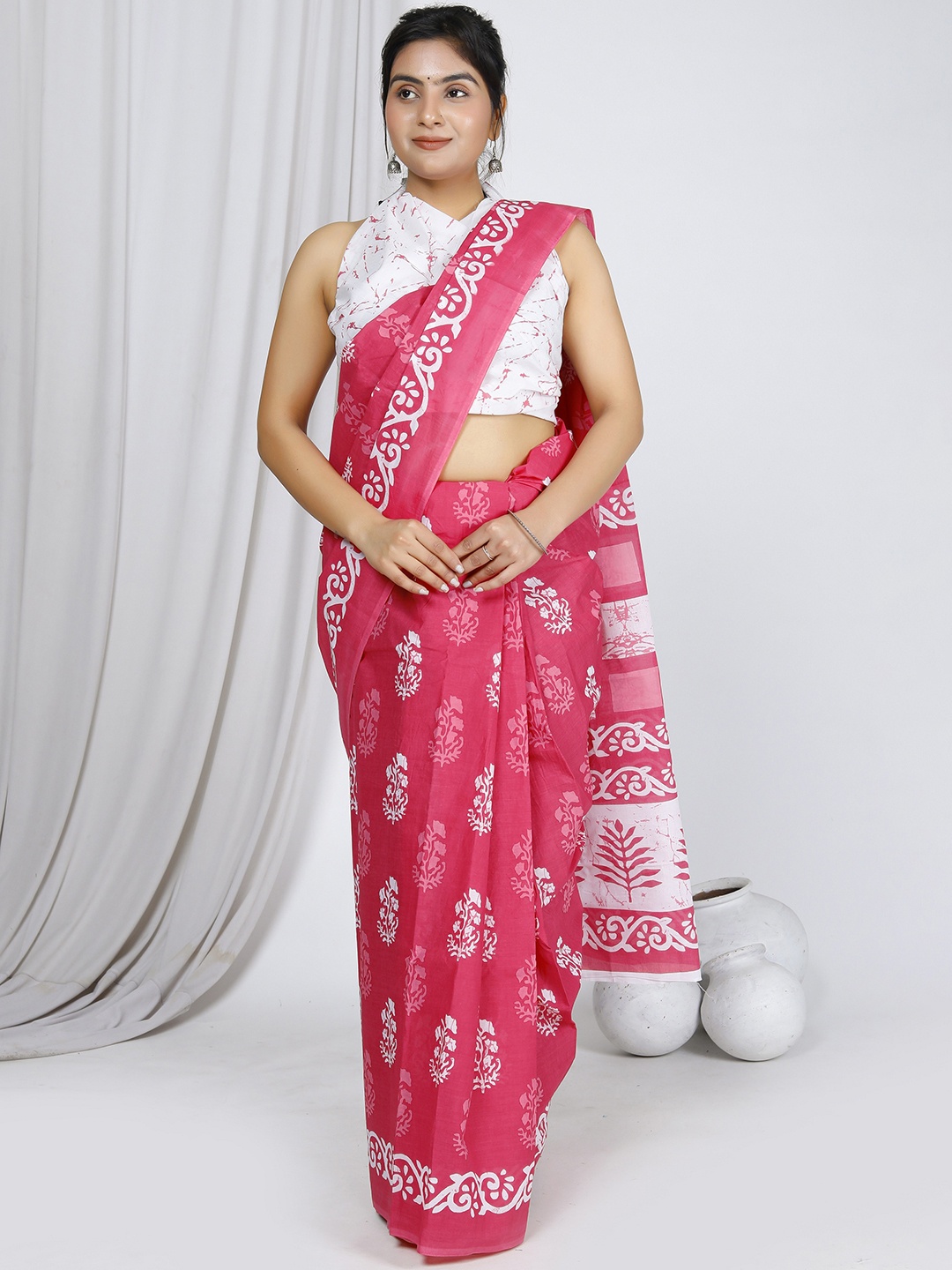 

Sanganeri Print Floral Mulmul Cotton Block Print Saree, Pink