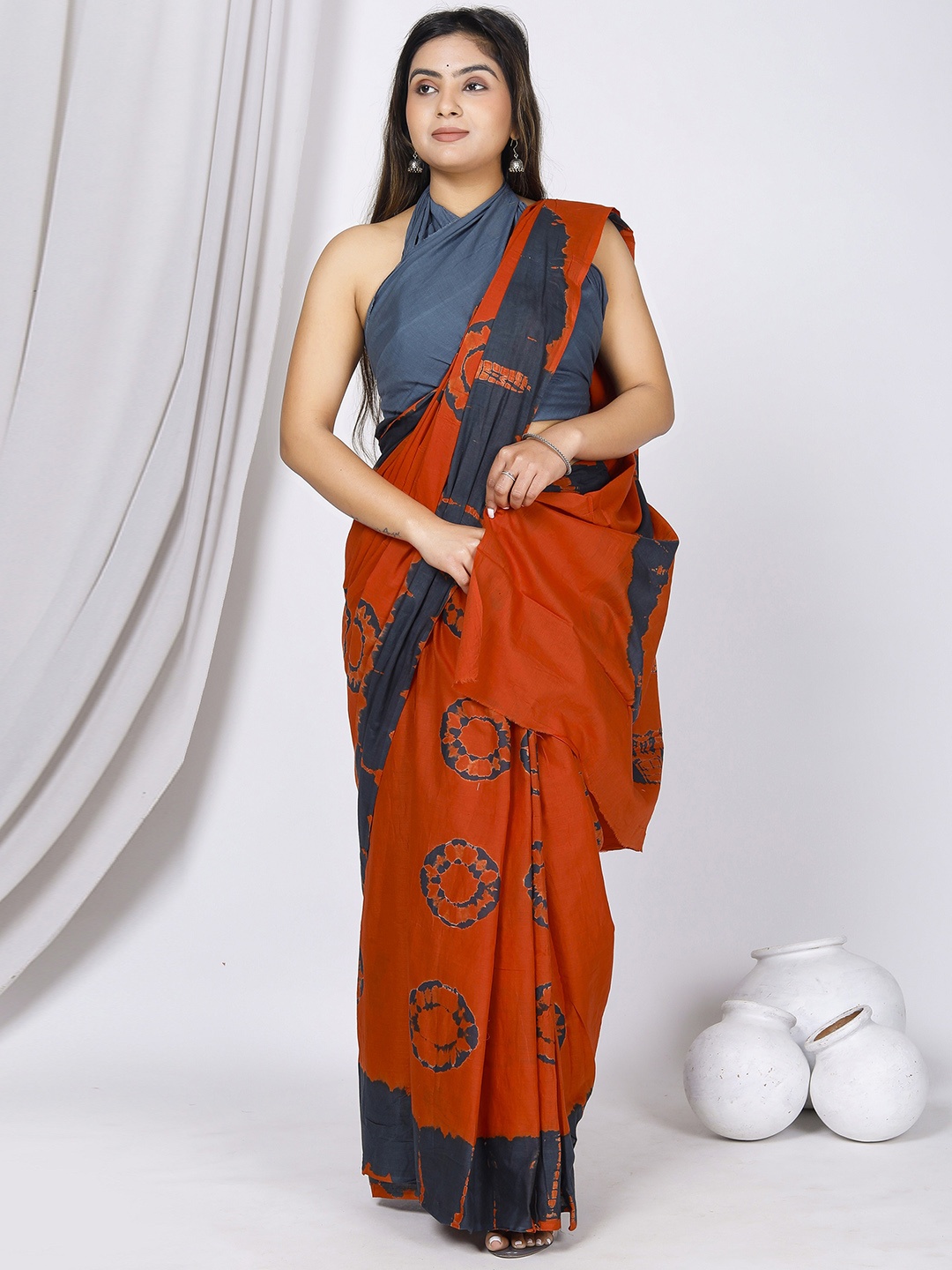 

Sanganeri Print Tie & Dyed Mulmul Cotton Bandhani Saree, Red